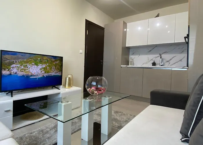 Brand New And Modern Directly Next To The Metro Station София